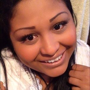 Meet your Posher, Lourdes